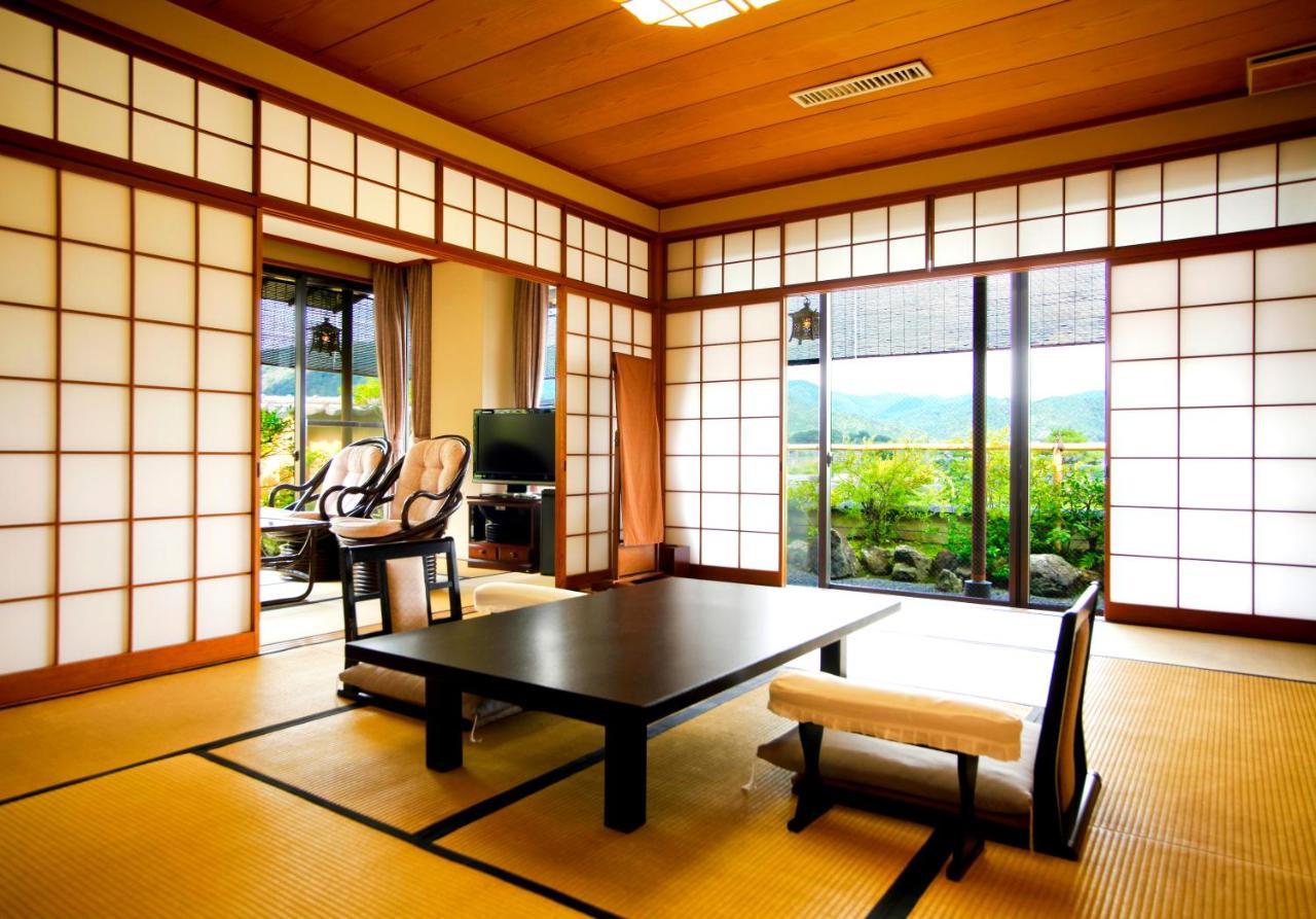Kyoto Arashiyama Onsen Ryokan Togetsutei Dış mekan fotoğraf